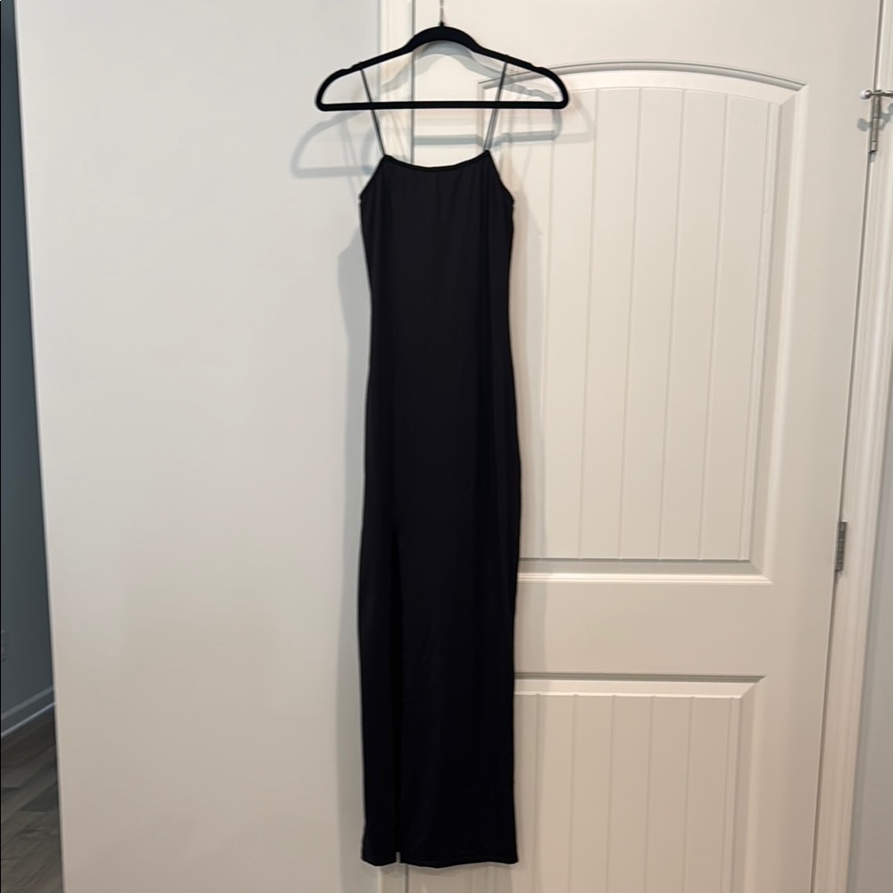 Elegant Black Maxi Dress